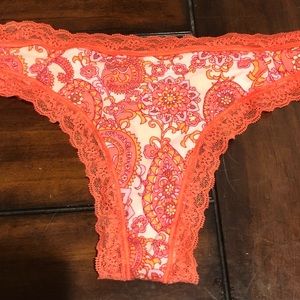 NWT Medium Victoria’s Secret Thong